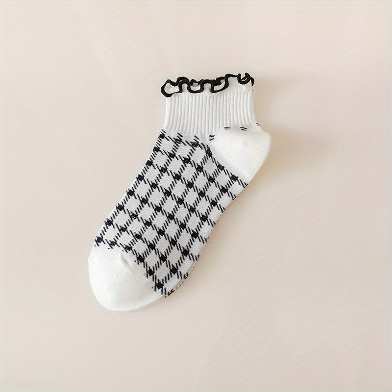 5\u002F 10 Pairs of Fringed with wooden ears Patterned Cozy Socks - Soft Blend, Novelty Knit Fabric, Mid Tube Design, Casual Wear for Women and Girls, Perfect Gift Idea