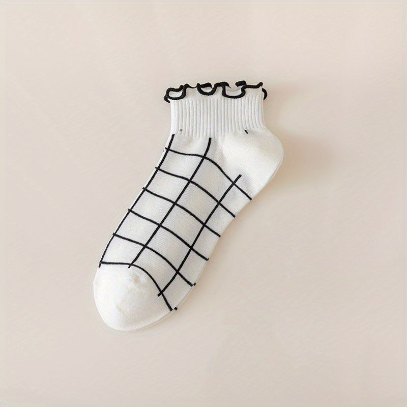 5\u002F 10 Pairs of Fringed with wooden ears Patterned Cozy Socks - Soft Blend, Novelty Knit Fabric, Mid Tube Design, Casual Wear for Women and Girls, Perfect Gift Idea