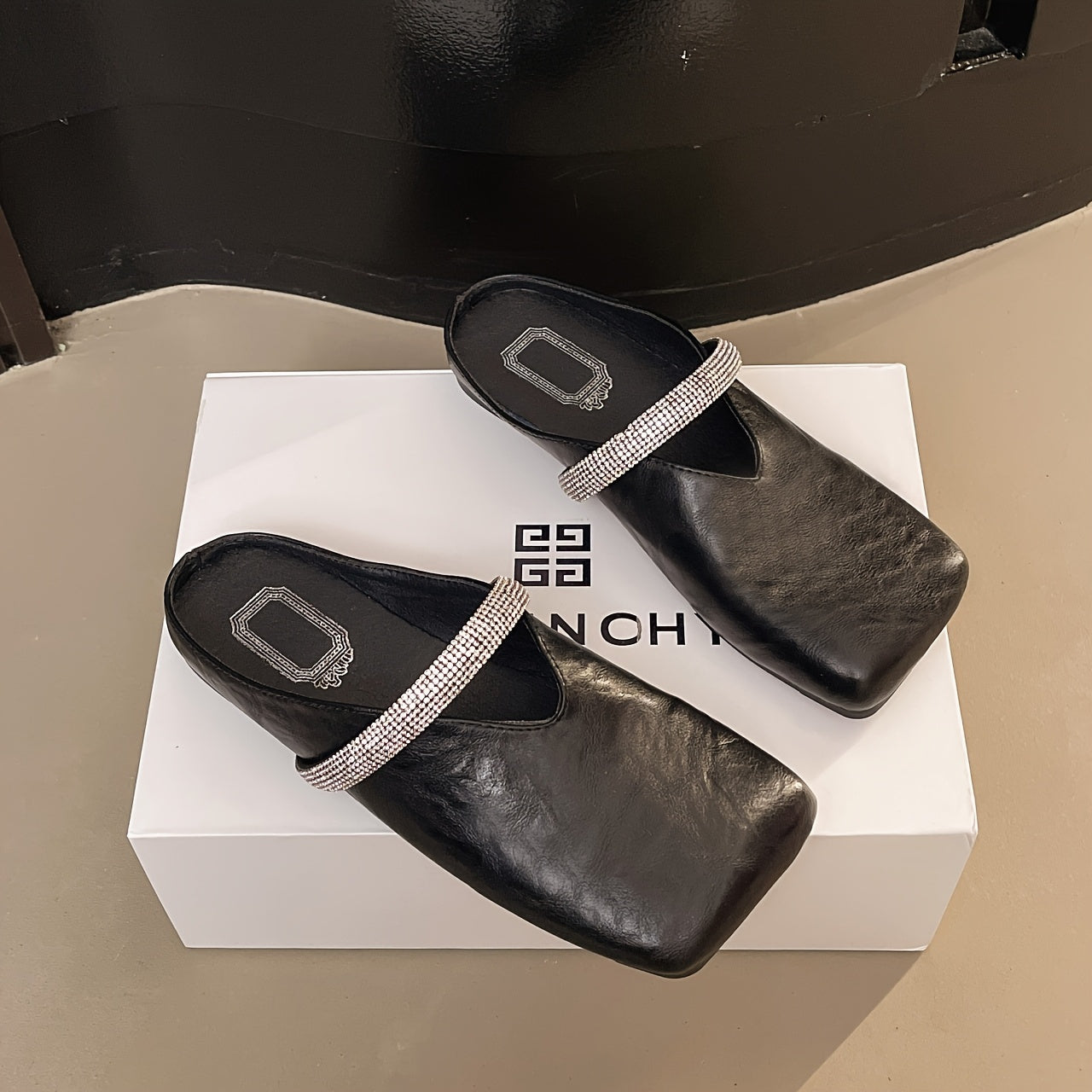 Women's Elegant Slip-On Slippers with Shiny Decoration- Soft Synthetic Fiber Outer Layer, Cushioned Inner Pad and Non-Slip PU Sole- Comfortable for Summer Indoor\u002FOutdoor Home, Office, Hotel Use, Cute Closed-Toe Slippers with Decorative Design and S